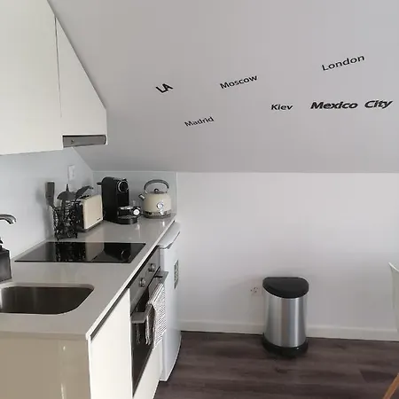 Porta 10 - Perfect For 2 With Small Terrace Aveiro