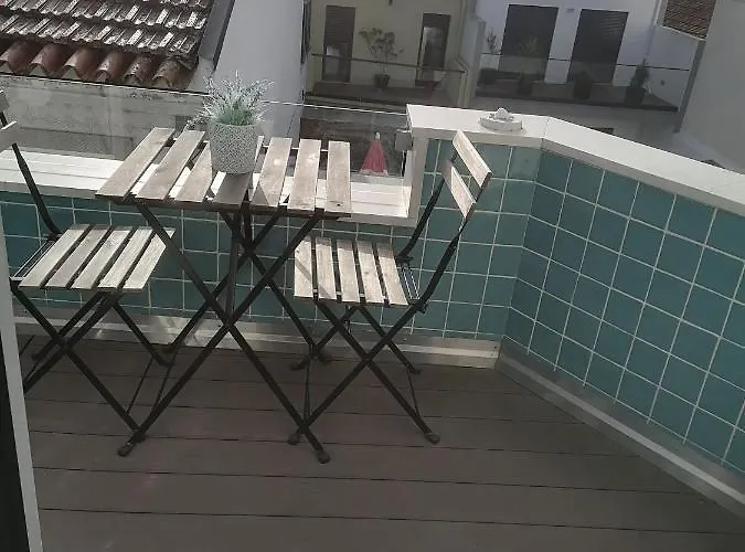 Porta 10 - Perfect For 2 With Small Terrace *