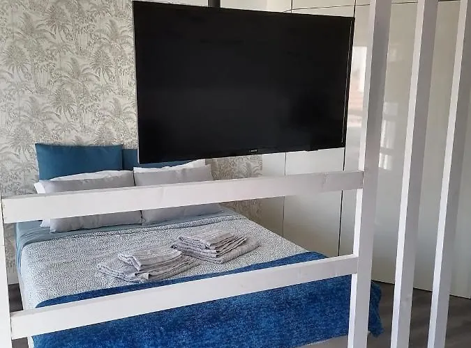 Porta 10 - Perfect For 2 With Small Terrace شقة