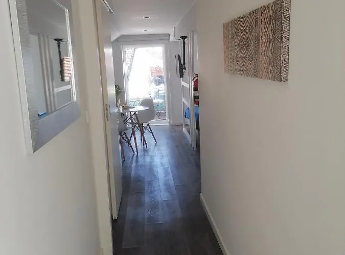 Porta 10 - Perfect For 2 With Small Terrace أفيرو