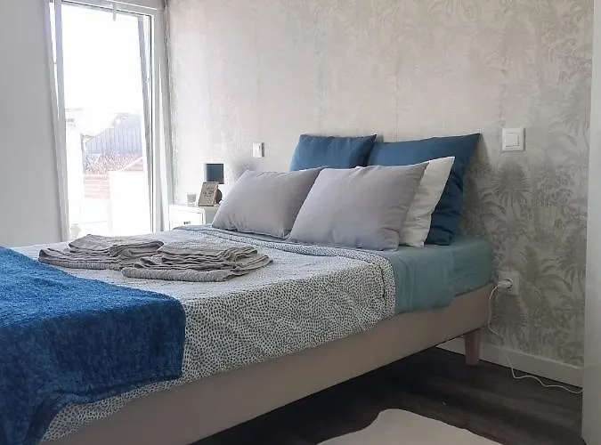 Porta 10 - Perfect For 2 With Small Terrace أفيرو