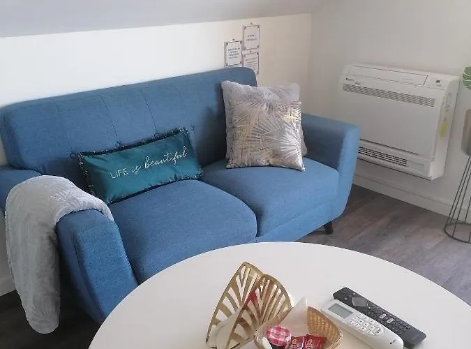 Porta 10 - Perfect For 2 With Small Terrace * أفيرو